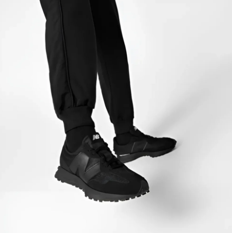 NB 327 ALL BLACK